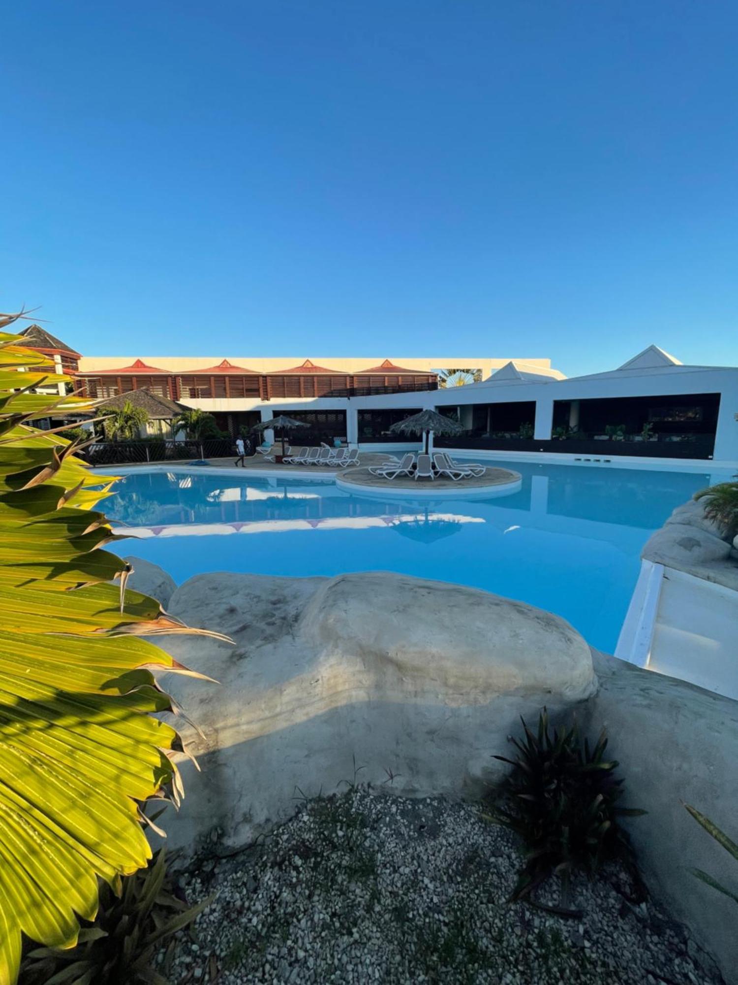 Studio 25 M Manganao Joela 4 Personnes Avec Machine A Laver (Adults Only) Saint-Francois  Ngoại thất bức ảnh